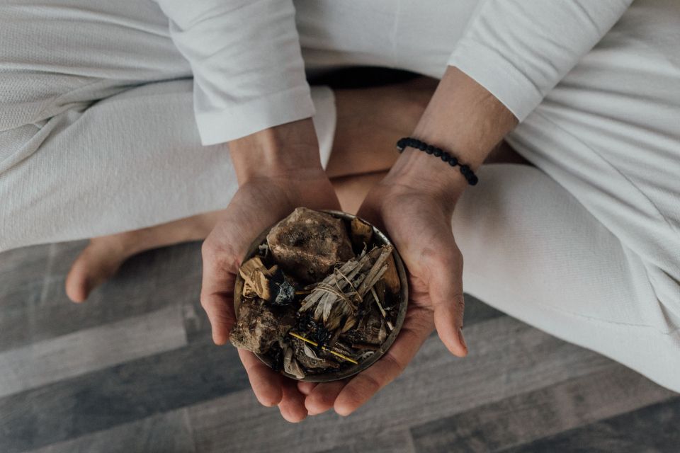 Encens et relaxation : comment l’utiliser pour réduire le stress ?
